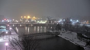 Weather camera view of City of Elgin.