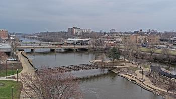 Weather camera view of City of Elgin.