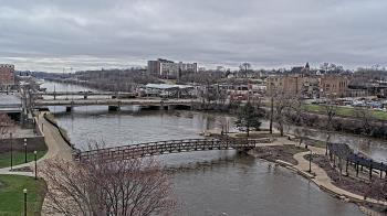Weather camera view of City of Elgin.