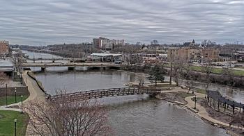 Weather camera view of City of Elgin.