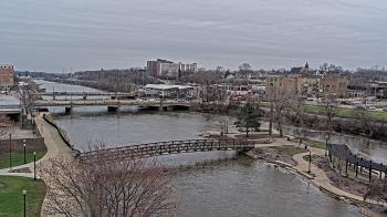 Weather camera view of City of Elgin.