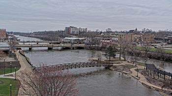 Weather camera view of City of Elgin.