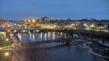 Weather camera view of City of Elgin.