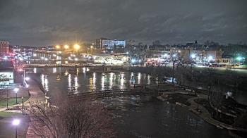 Weather camera view of City of Elgin.