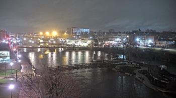 Weather camera view of City of Elgin.