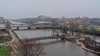 Weather camera view of City of Elgin.