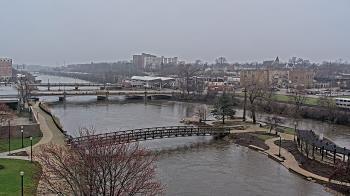 Weather camera view of City of Elgin.