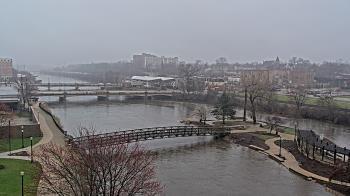 Weather camera view of City of Elgin.