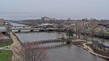 Weather camera view of City of Elgin.