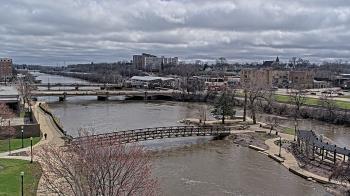 Weather camera view of City of Elgin.