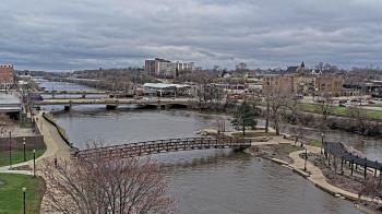 Weather camera view of City of Elgin.