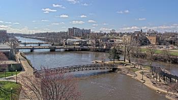 Weather camera view of City of Elgin.