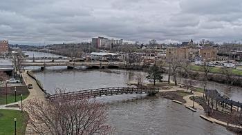 Weather camera view of City of Elgin.