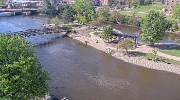 Weather camera view of City of Elgin.