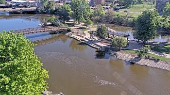 Weather camera view of City of Elgin.