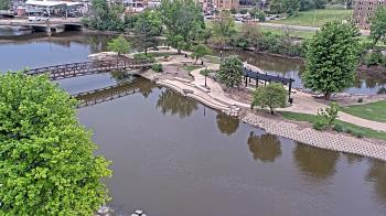 Weather camera view of City of Elgin.