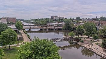 Weather camera view of City of Elgin.