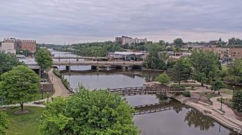 Weather camera view of City of Elgin.