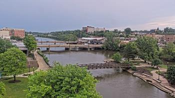 Weather camera view of City of Elgin.