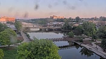 Weather camera view of City of Elgin.