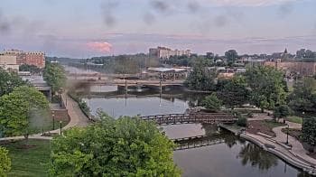 Weather camera view of City of Elgin.