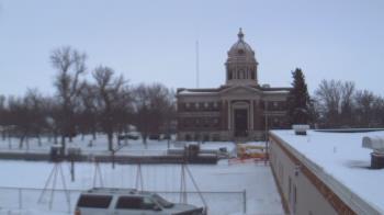 Weather camera view of Ellendale HS.