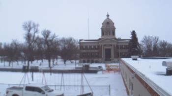 Weather camera view of Ellendale HS.