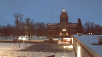 Weather camera view of Ellendale HS.