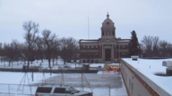 Weather camera view of Ellendale HS.