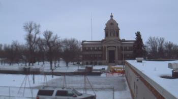 Weather camera view of Ellendale HS.