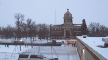 Weather camera view of Ellendale HS.