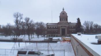 Weather camera view of Ellendale HS.