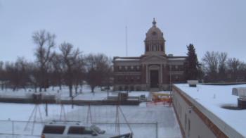 Weather camera view of Ellendale HS.