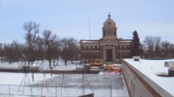 Weather camera view of Ellendale HS.