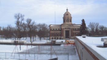 Weather camera view of Ellendale HS.