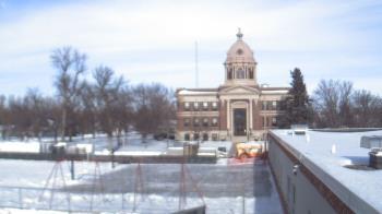 Weather camera view of Ellendale HS.