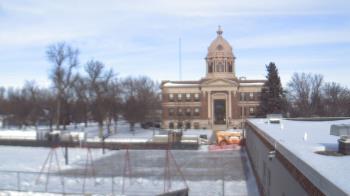 Weather camera view of Ellendale HS.