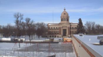 Weather camera view of Ellendale HS.