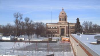 Weather camera view of Ellendale HS.