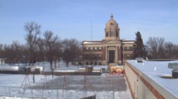 Weather camera view of Ellendale HS.
