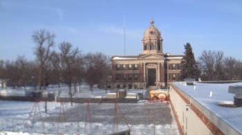 Weather camera view of Ellendale HS.