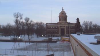 Weather camera view of Ellendale HS.