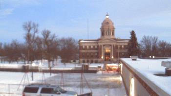 Weather camera view of Ellendale HS.