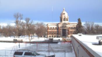 Weather camera view of Ellendale HS.