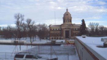Weather camera view of Ellendale HS.