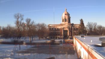 Weather camera view of Ellendale HS.