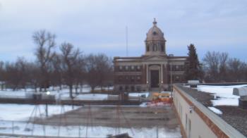 Weather camera view of Ellendale HS.