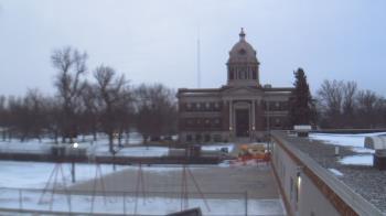 Weather camera view of Ellendale HS.