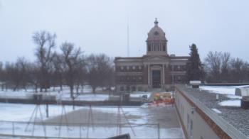 Weather camera view of Ellendale HS.