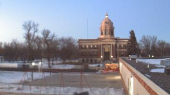 Weather camera view of Ellendale HS.